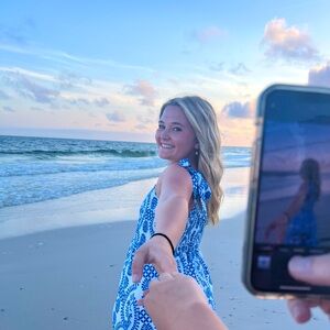 Meet your Posher, Kaylee!!